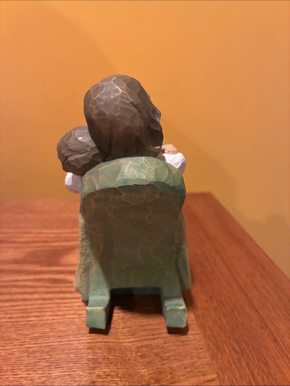 Willow Tree - THE QUILT, MOTHER-CHILD Figurine (2010) - Picture 3 of 9